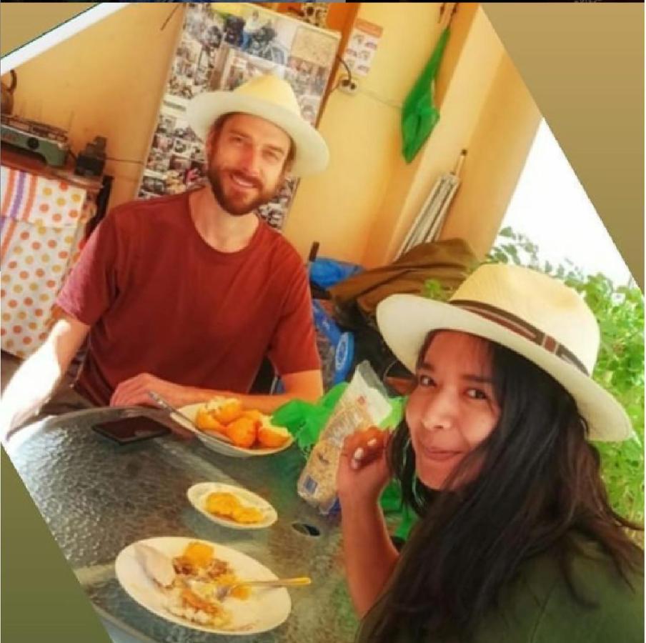 Casa De Huespedes Tu Parada En 昆卡 外观 照片