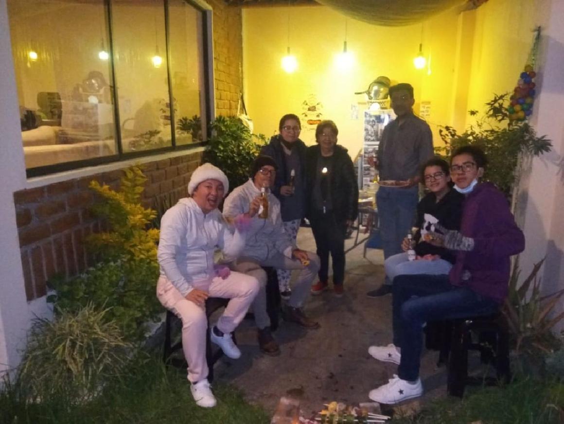 Casa De Huespedes Tu Parada En 昆卡 外观 照片