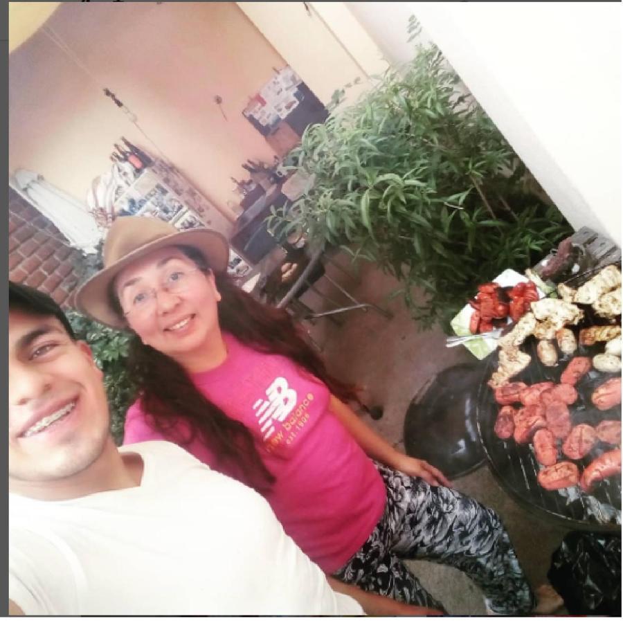 Casa De Huespedes Tu Parada En 昆卡 外观 照片