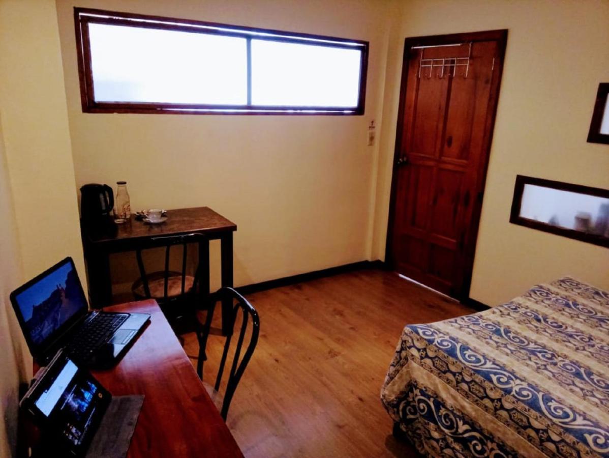 Casa De Huespedes Tu Parada En 昆卡 外观 照片